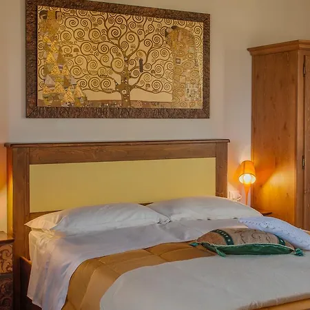 Primaluna * Кастеназо